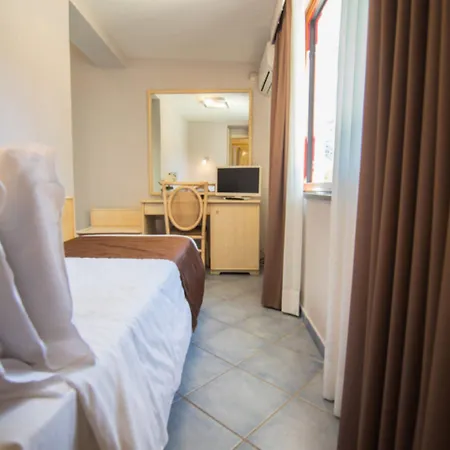 سوليلونا فندق بيانو دي سورينتو